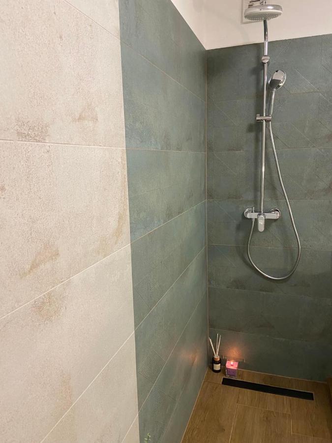 Sunny Apartment In ริเยกา ภายนอก รูปภาพ